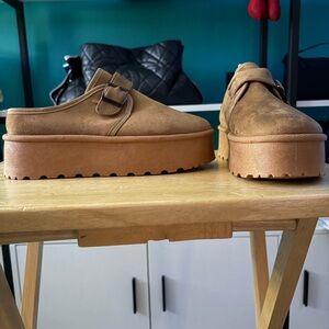 London Rag Ugg style platform shoe